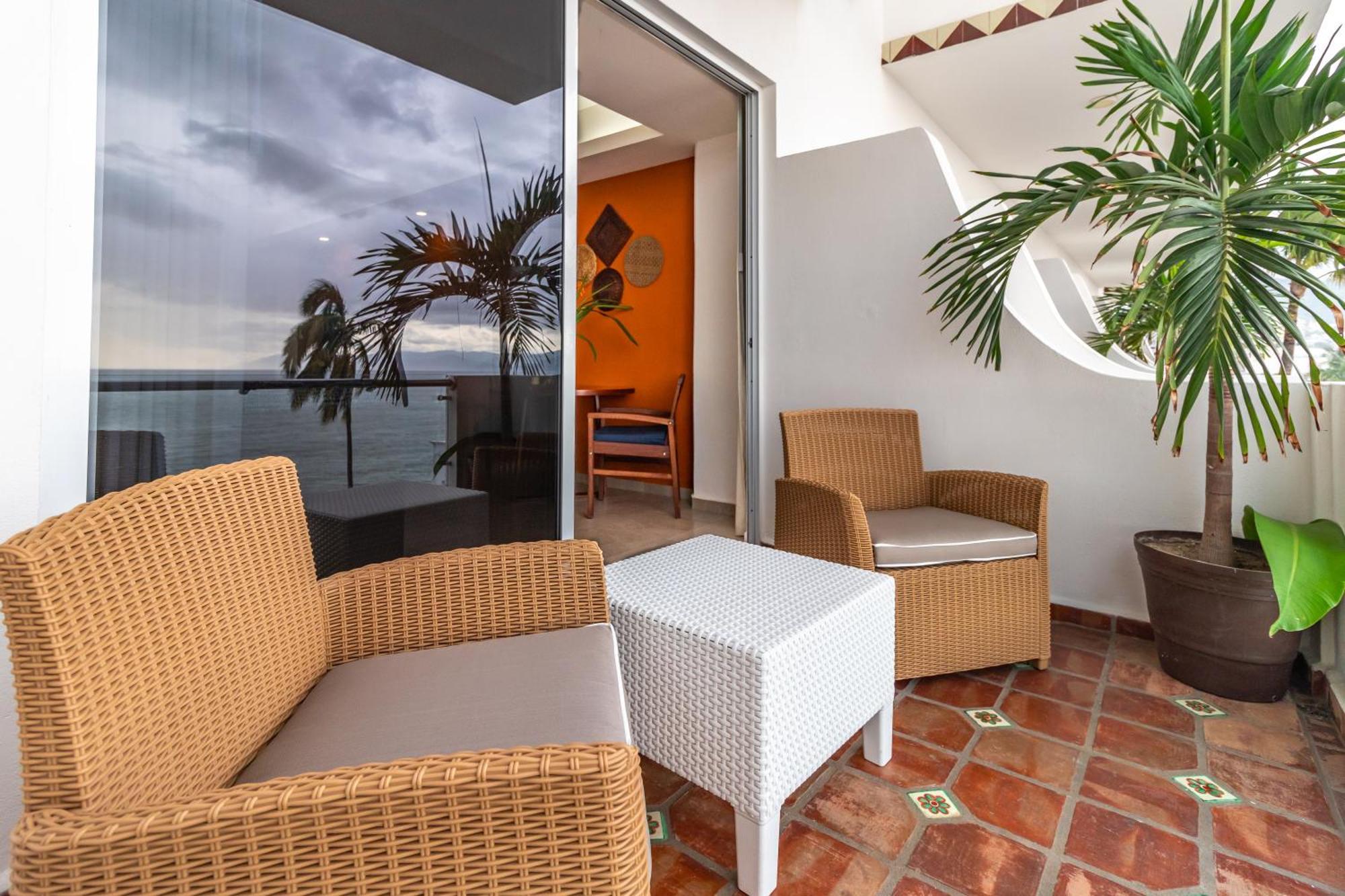 The Paramar Beachfront Boutique Hotel With Breakfast Included - Downtown Malecon Πουέρτο Βαγιάρτα Εξωτερικό φωτογραφία