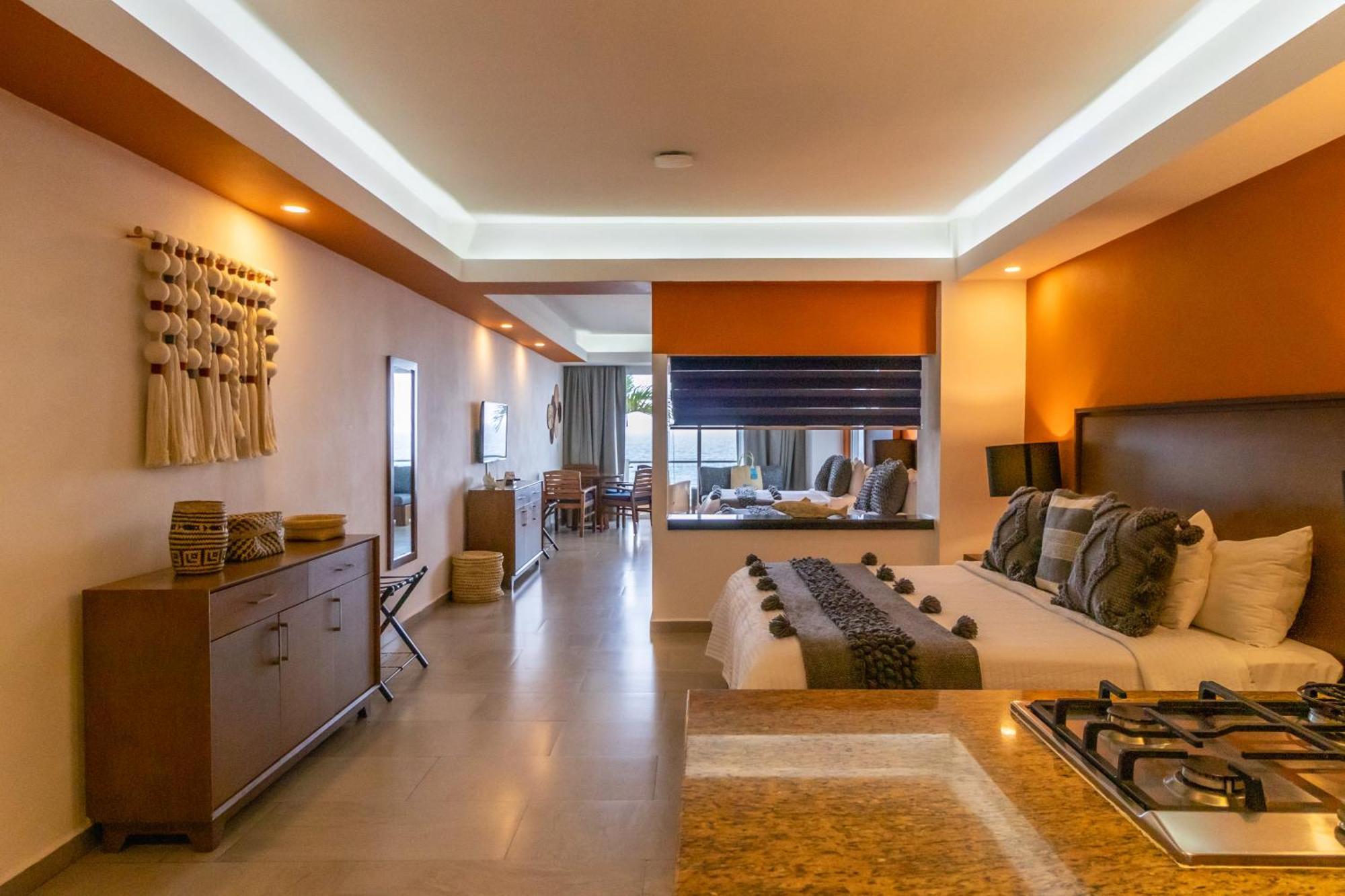 The Paramar Beachfront Boutique Hotel With Breakfast Included - Downtown Malecon Πουέρτο Βαγιάρτα Εξωτερικό φωτογραφία