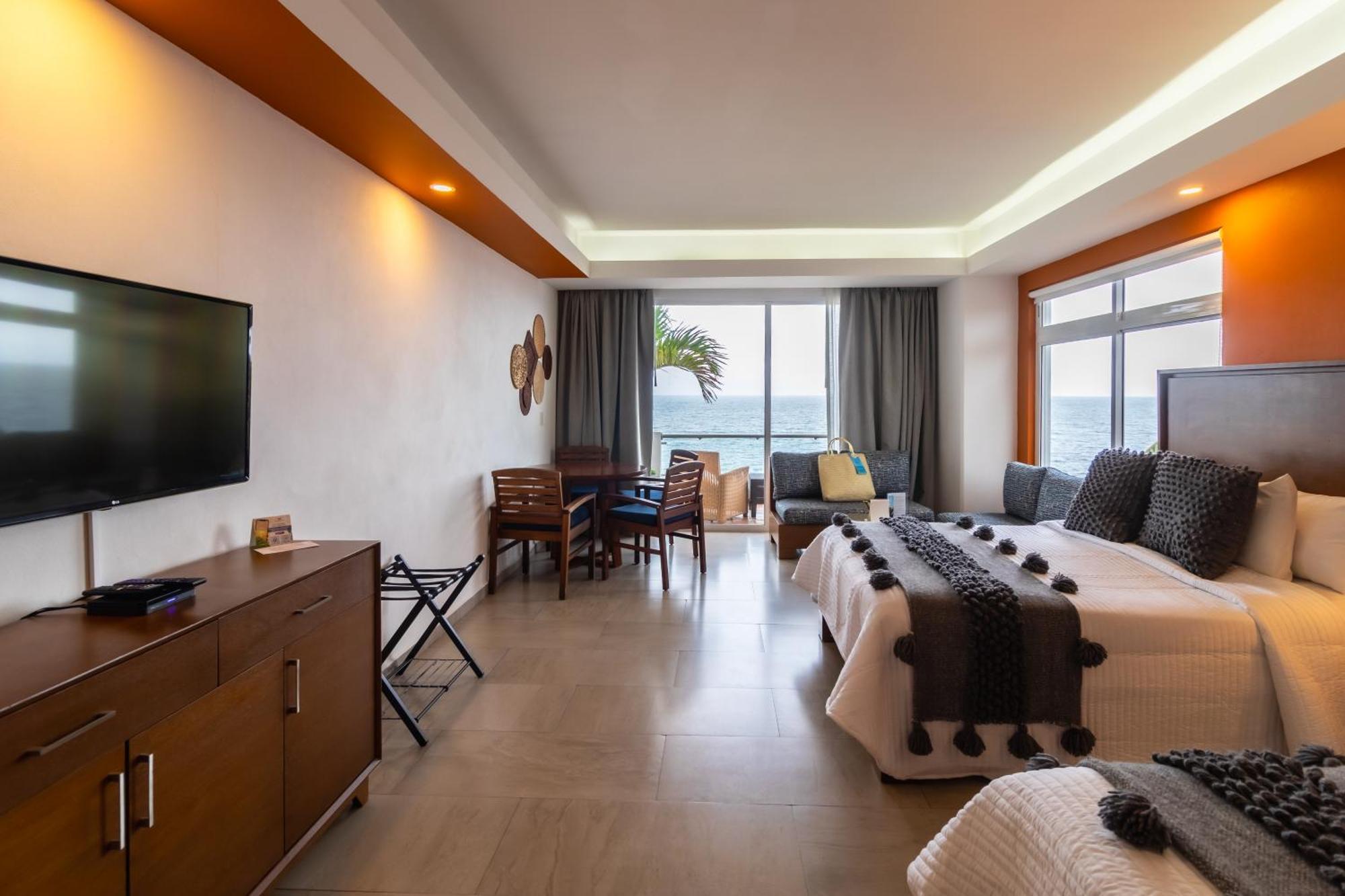 The Paramar Beachfront Boutique Hotel With Breakfast Included - Downtown Malecon Πουέρτο Βαγιάρτα Εξωτερικό φωτογραφία